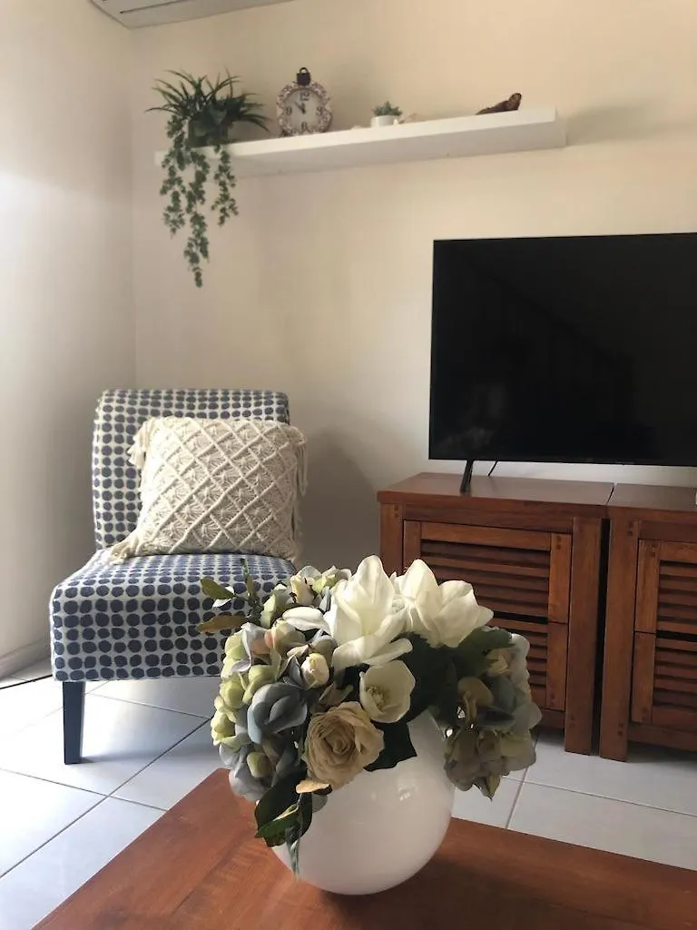 Alroy Street 4/7 Διαμέρισμα Aitkenvale
